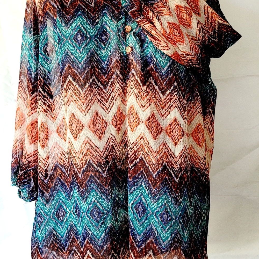 Multicolor Chevron Pattern Women's Top - Picture 9 of 9